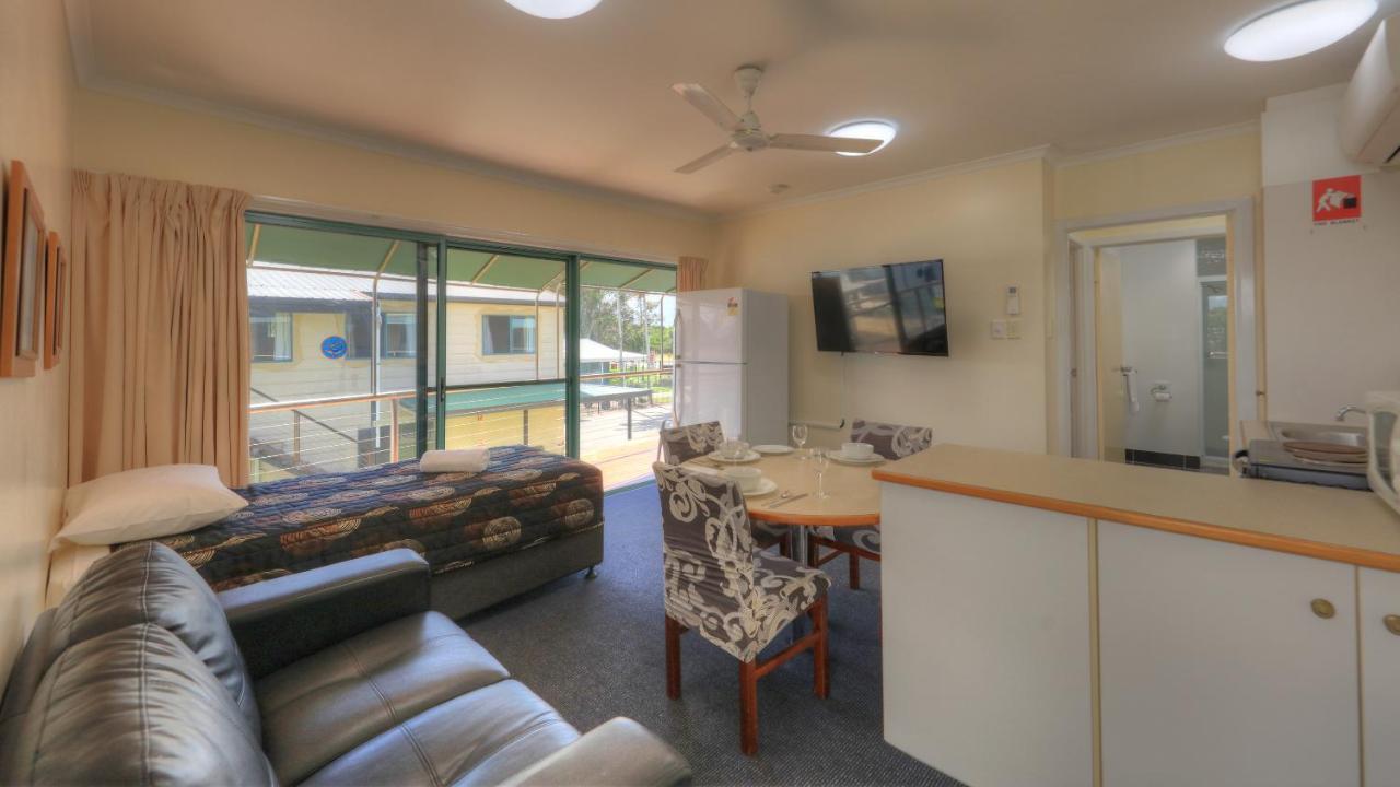 Lucinda Fishing Lodge Extérieur photo