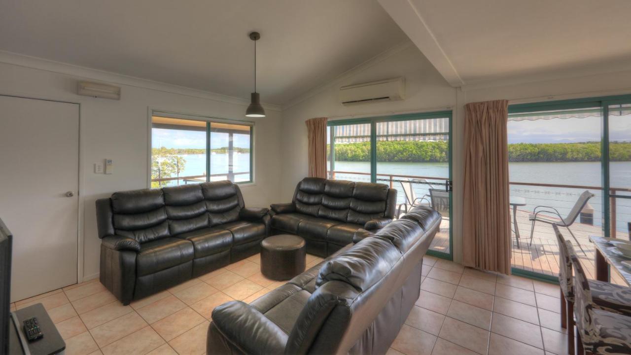 Lucinda Fishing Lodge Extérieur photo
